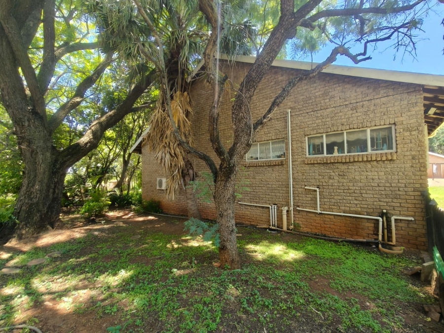 5 Bedroom Property for Sale in Boschfontein A H North West